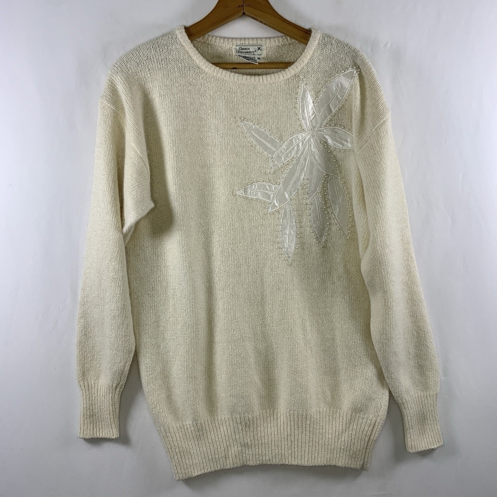VTG Womens Silk Angora Floral Pearl Tunic Sweater Sz M Demure Romantic Hong Kong